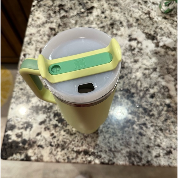 Stanley cup - Picture 5 of 6